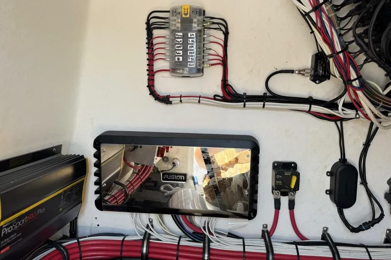  Yacht Photos Pics Electrical wiring setup in a 2022 Onslow Bay 33 TE boat.