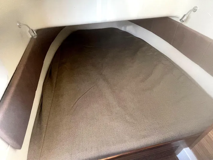  Yacht Photos Pics 2017 Chris-craft 34 Catalina - Image 11