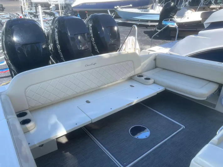  Yacht Photos Pics 2017 Chris-craft 34 Catalina - Image 2