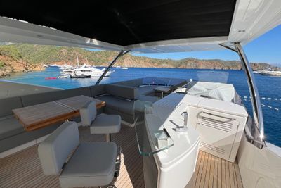 Yacht