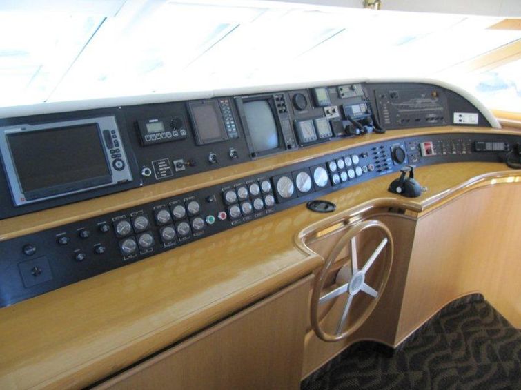 1990-97-cooper-queenship-97-motor-yacht