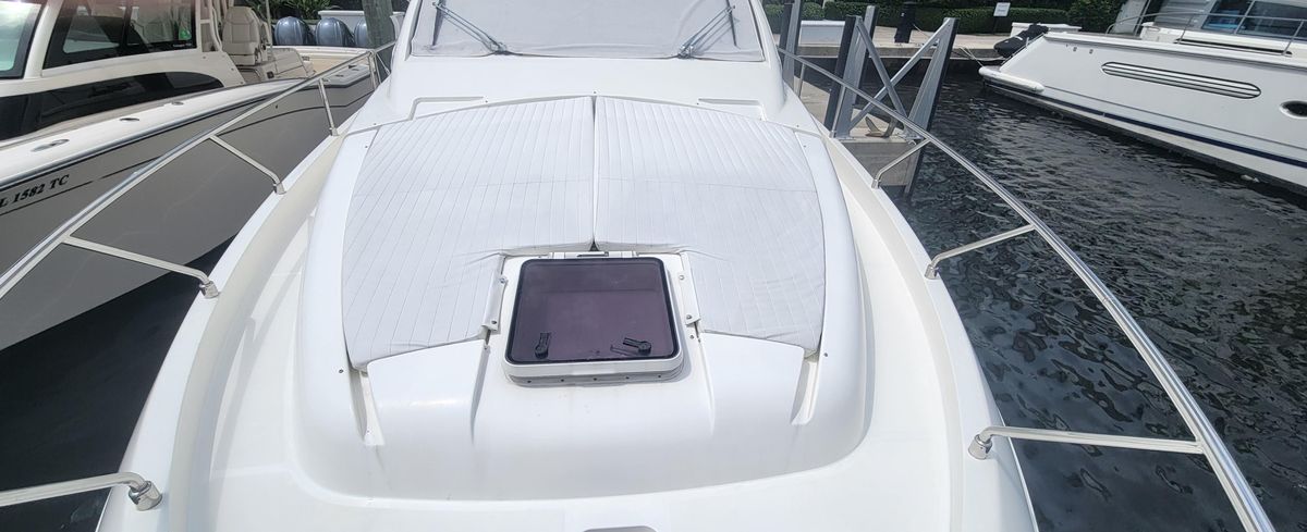 2009 Ferretti Yachts 470