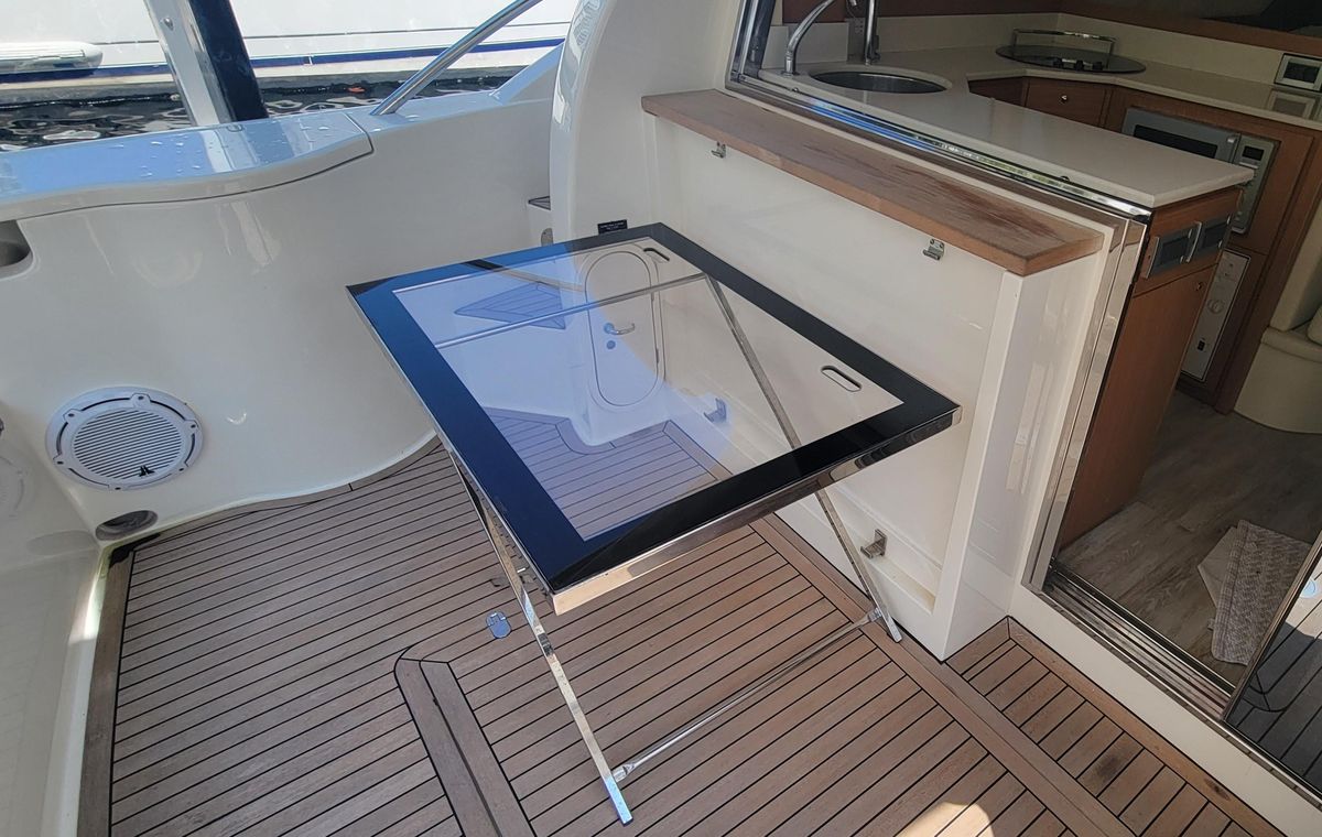 2009 Ferretti Yachts 47 