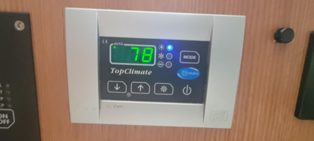 2009 Ferretti Yachts 47 