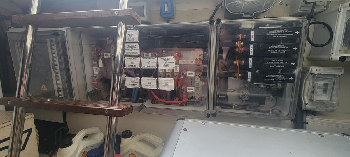 2009 Ferretti Yachts 47 