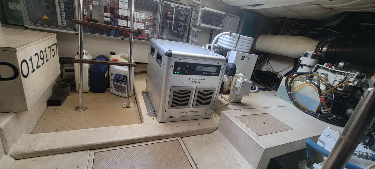 2009 Ferretti Yachts 47 