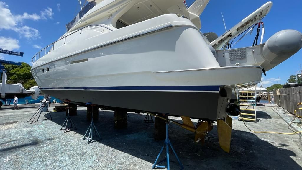 2009 Ferretti Yachts 47 