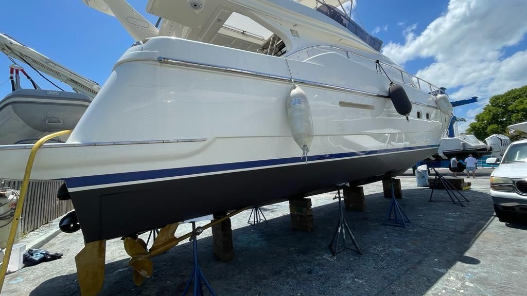 2009 Ferretti Yachts 47 