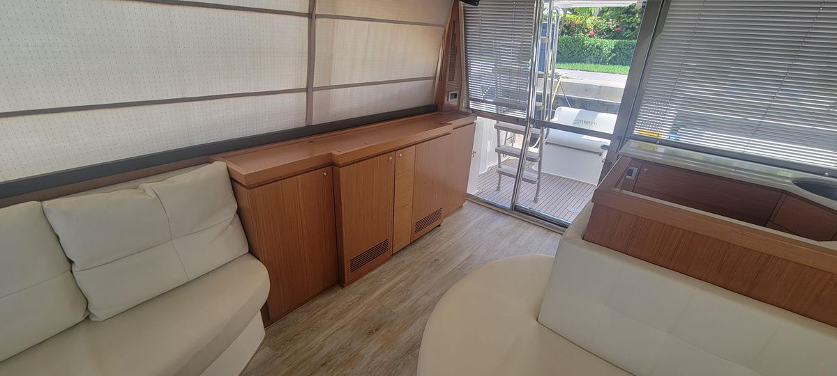 2009 Ferretti Yachts 47 