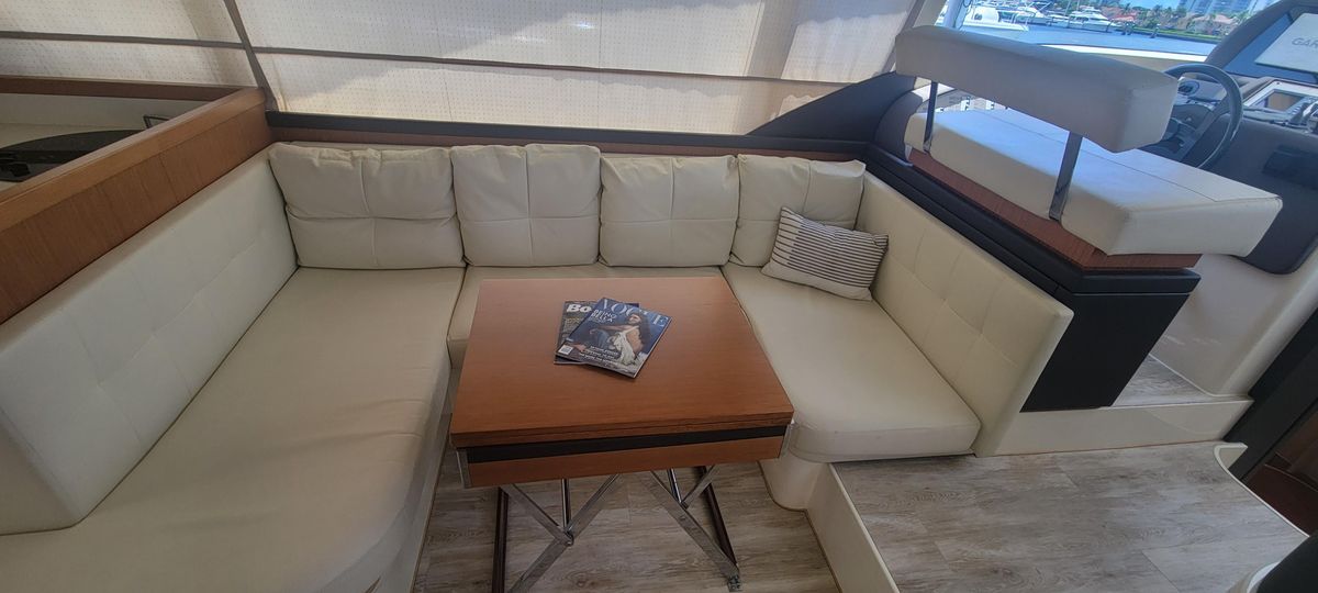 2009 Ferretti Yachts 47 