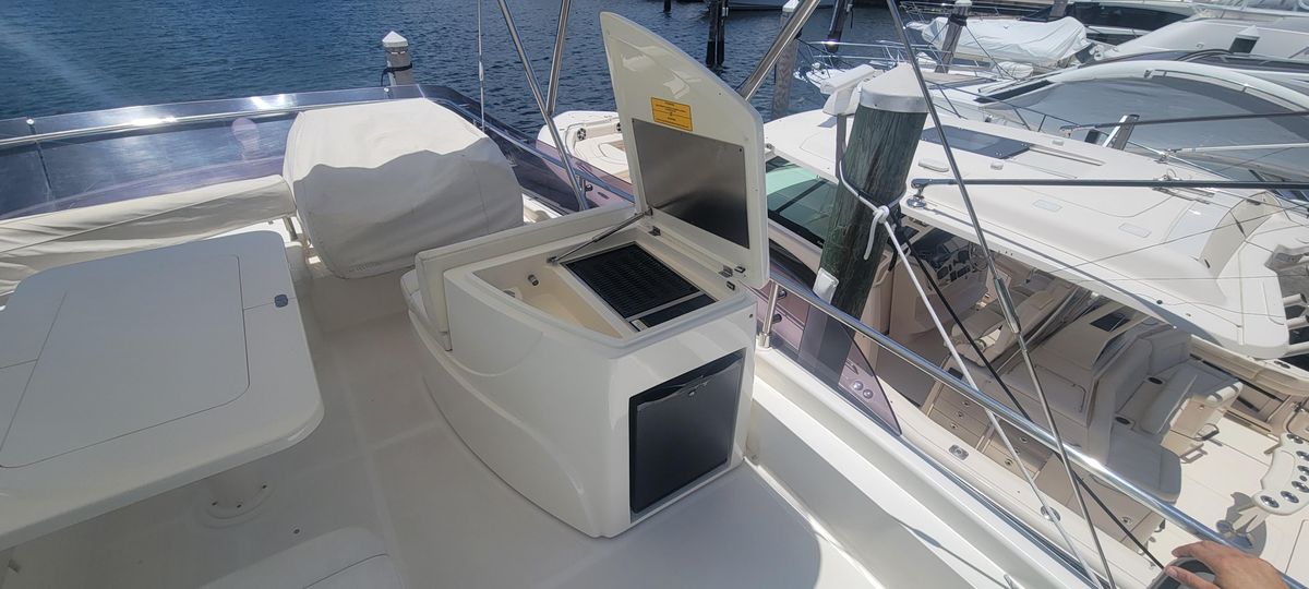 2009 Ferretti Yachts 470