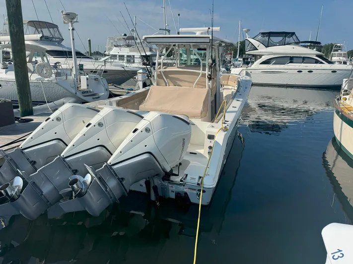 Reel Outlaw Yacht Photos Pics 