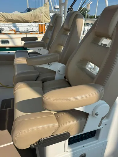 Reel Outlaw Yacht Photos Pics 