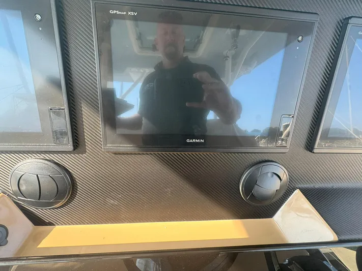 Reel Outlaw Yacht Photos Pics 