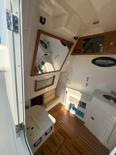 Reel Outlaw Yacht Photos Pics 