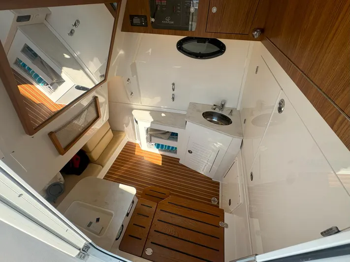 Reel Outlaw Yacht Photos Pics 