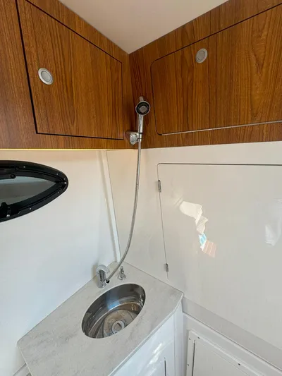 Reel Outlaw Yacht Photos Pics 