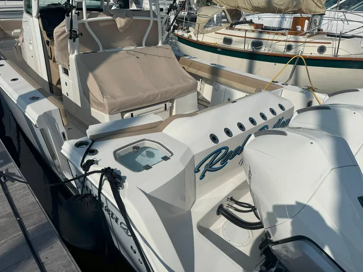 Reel Outlaw Yacht Photos Pics 