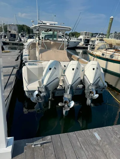 Reel Outlaw Yacht Photos Pics 