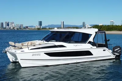 Aquila 36 Sports Yacht