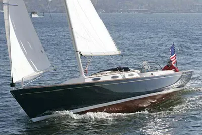 Alerion Express 38