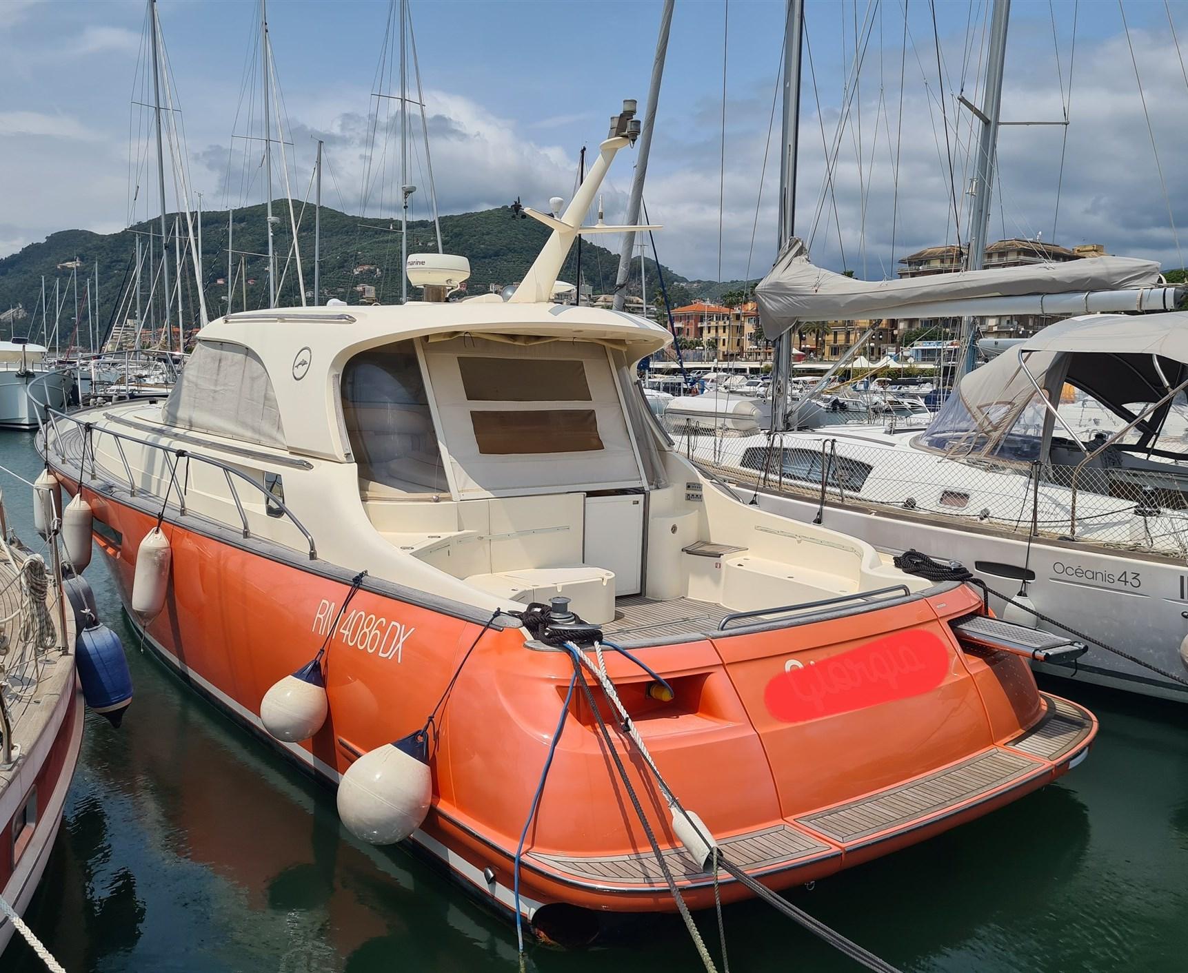 2006 Mochi Craft Mochi 44 Dolphin