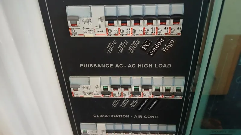 Iboat 500 Yacht Photos Pics Lagoon 500 - 2008