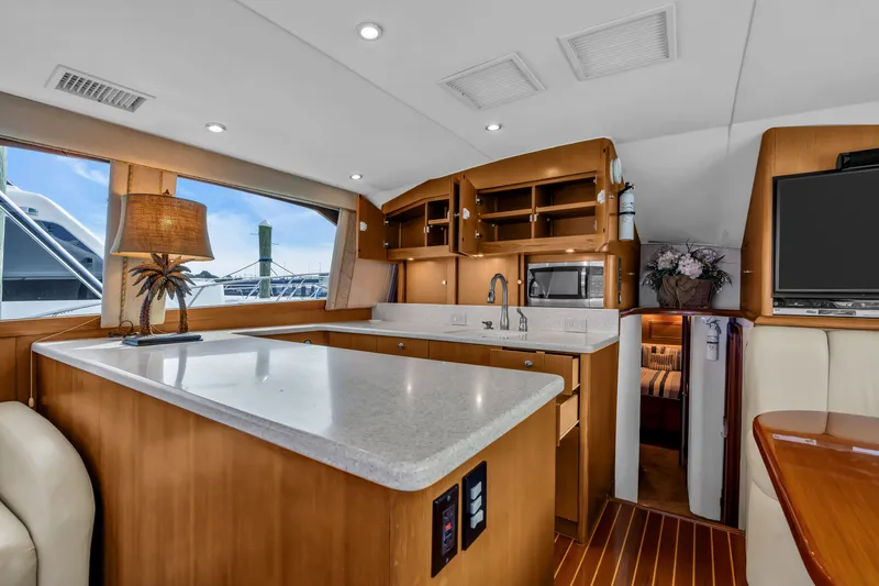 Live Wire Yacht Photos Pics 