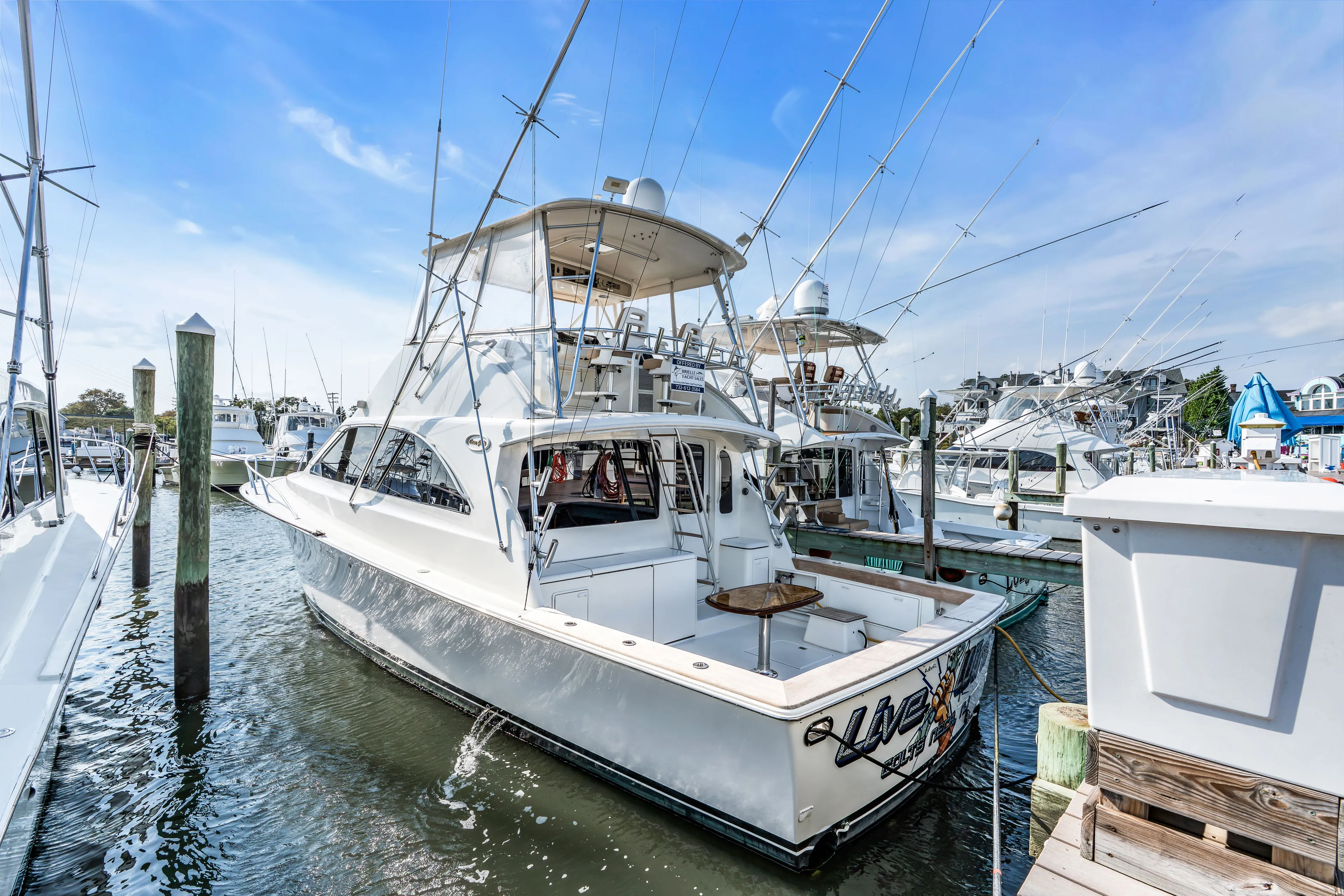 Live Wire Yacht Photos Pics 