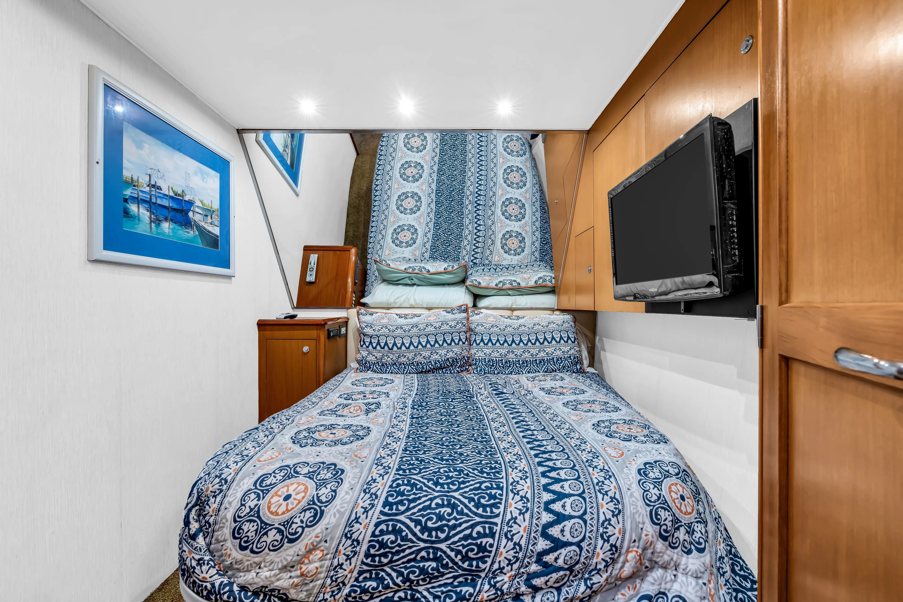 Live Wire Yacht Photos Pics 