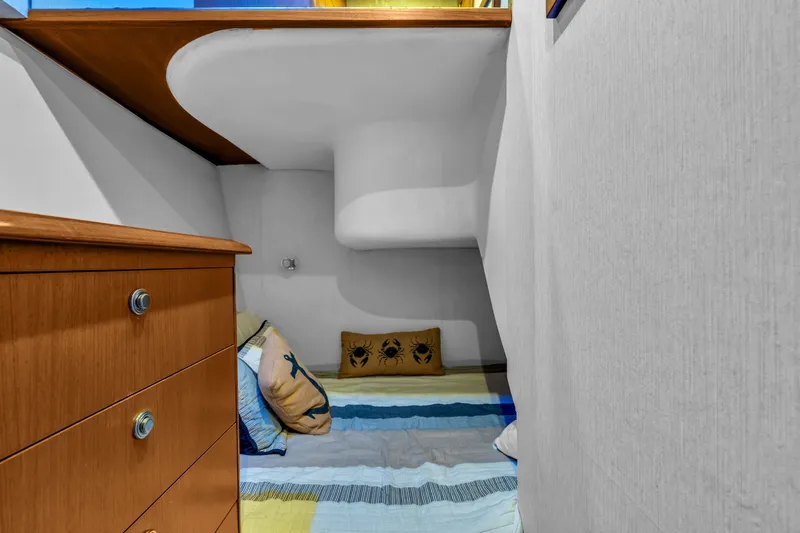 Live Wire Yacht Photos Pics 