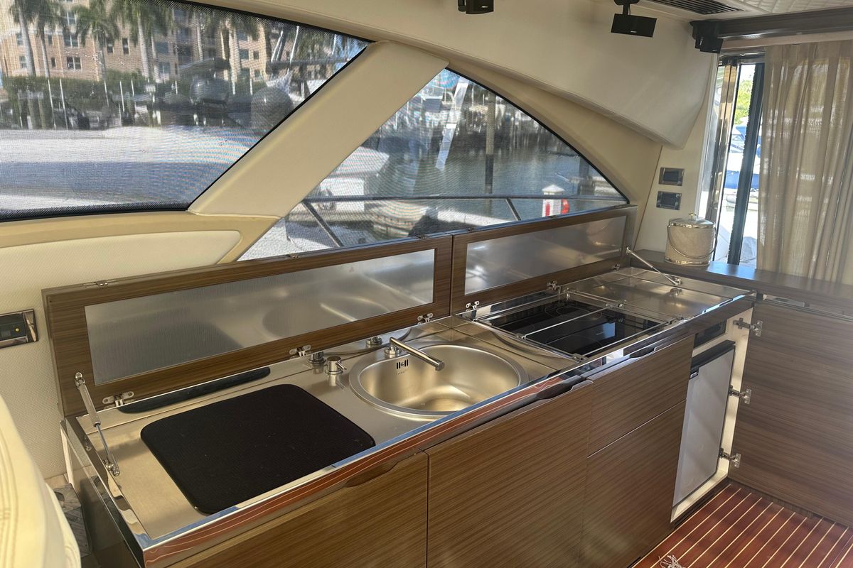2015 Azimut 55 