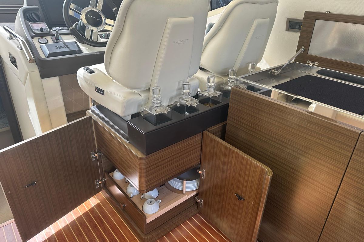 2015 Azimut 55 