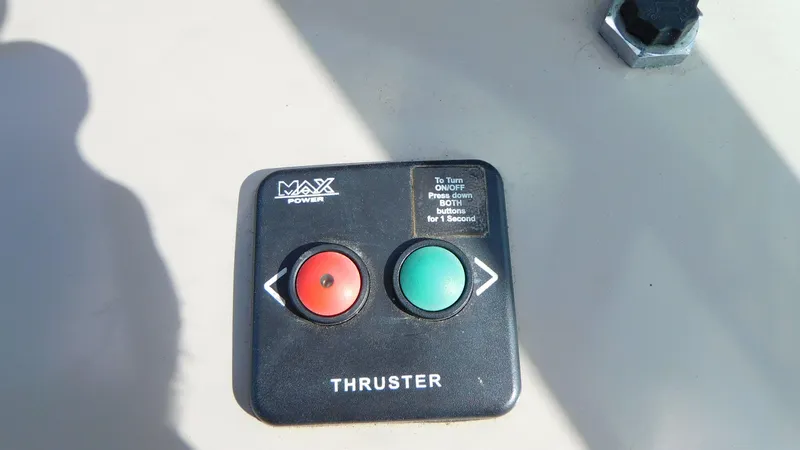  Yacht Photos Pics Control panel for Max Power thruster on 2003 Formula 40 PC boat.