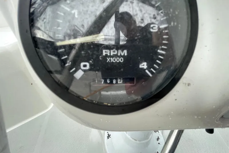 Buena Vida Yacht Photos Pics Close-up of Catalina 42 MkII 2000 RPM gauge displaying 768.2 hours.