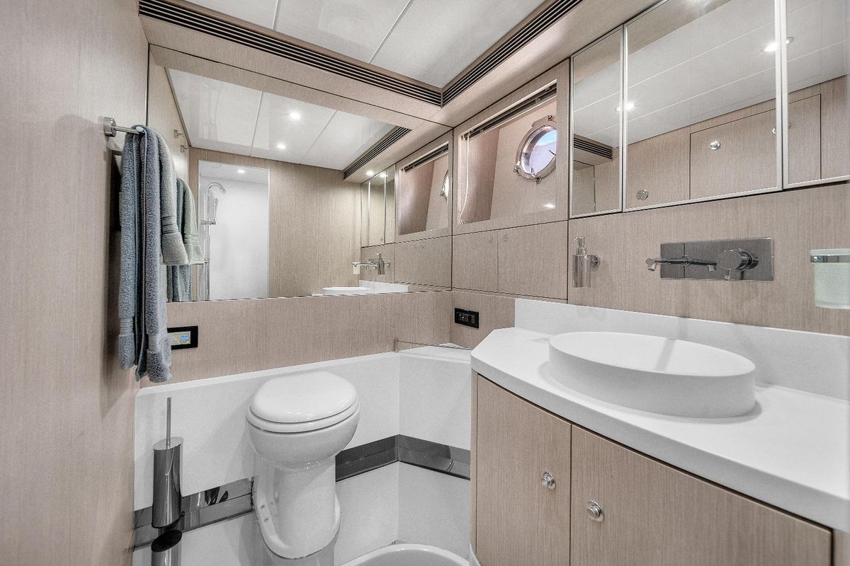 2015 Riva 63 