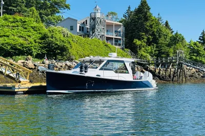 True North 34 Outboard Express