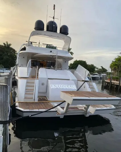 Entourage Yacht Photos Pics 