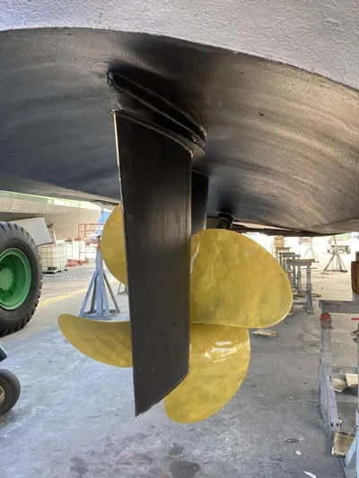 Entourage Yacht Photos Pics 