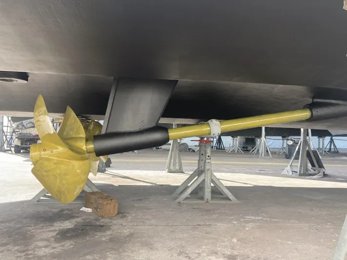 Entourage Yacht Photos Pics 