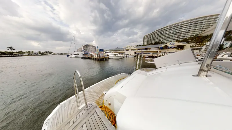 Entourage Yacht Photos Pics 