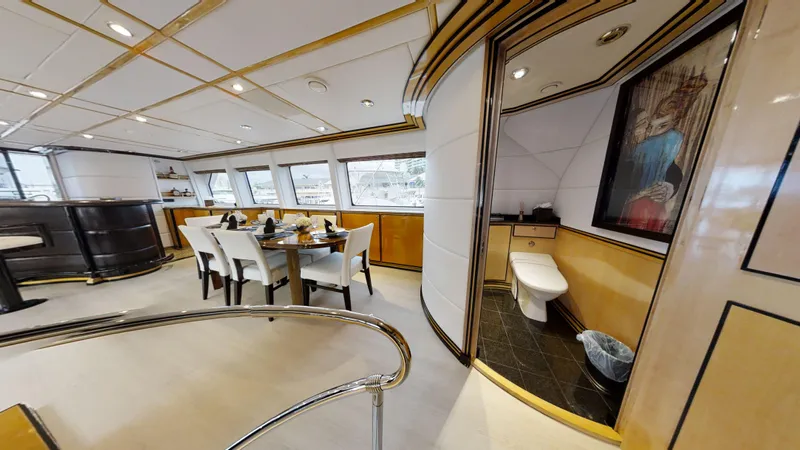 Entourage Yacht Photos Pics 