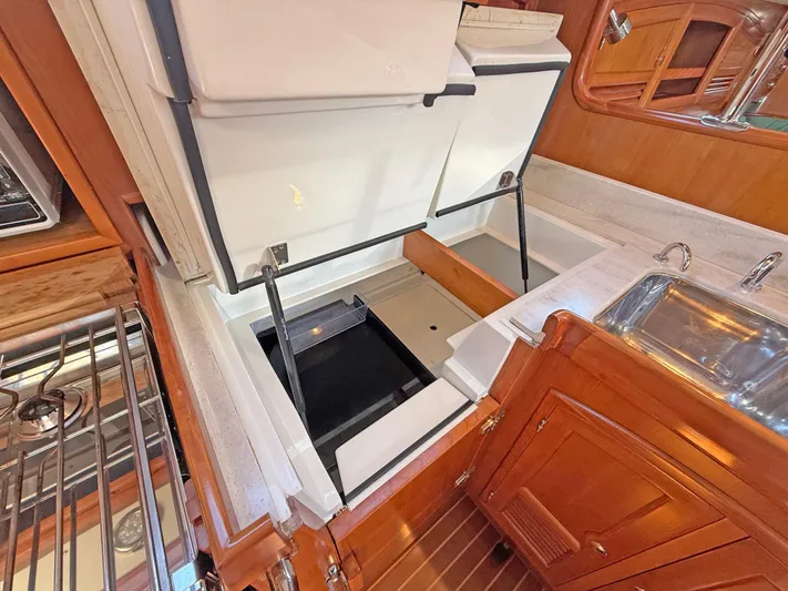 Manawa Yacht Photos Pics 