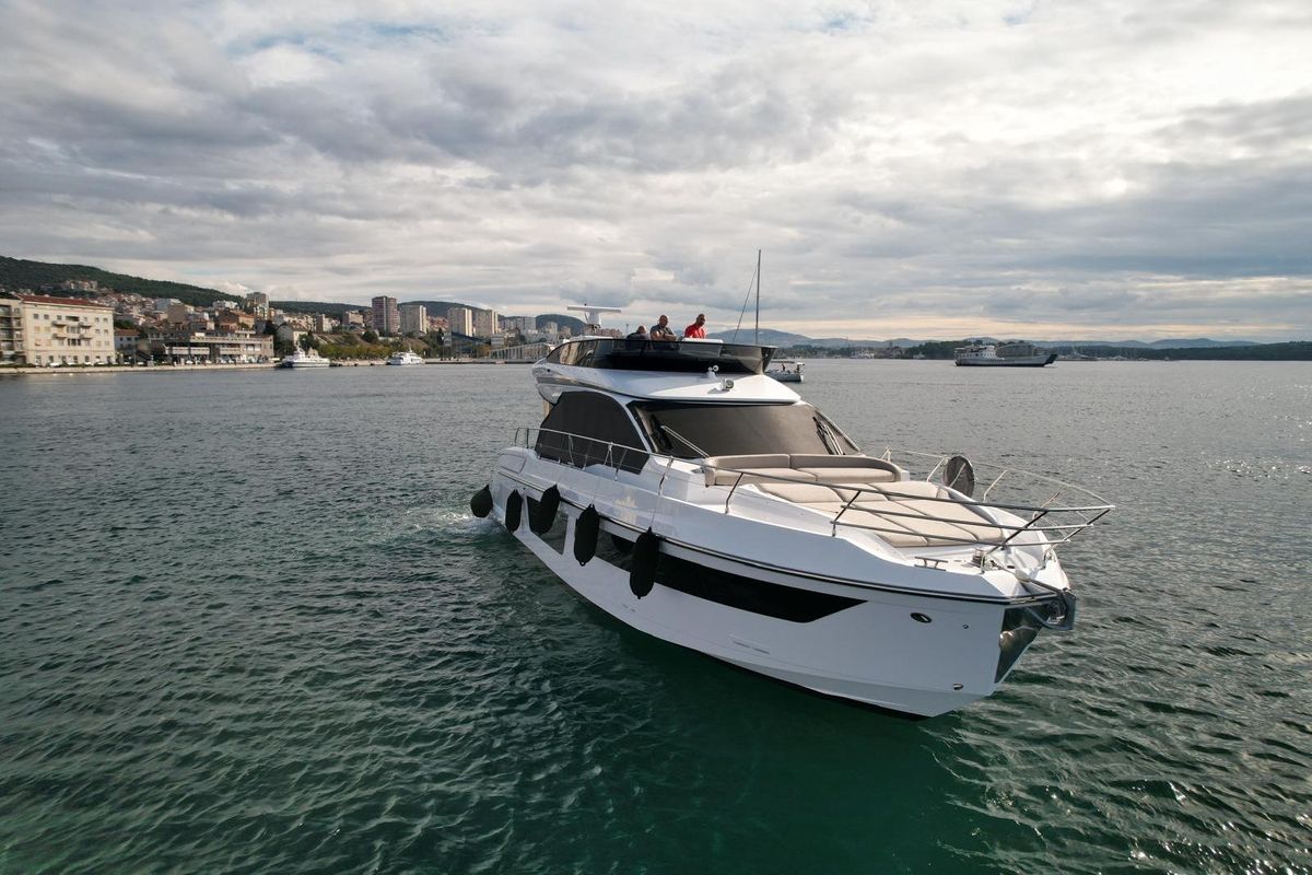 2024 Azimut 55 