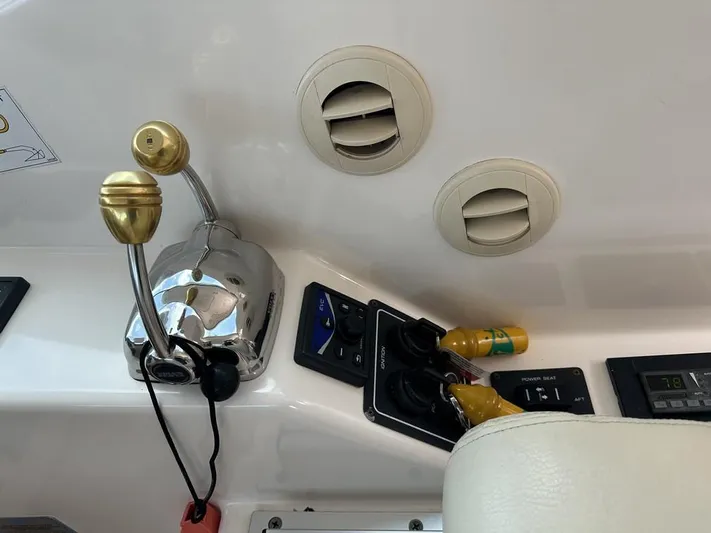 2008 Tiara 3500 Sovran Yacht Photos Pics 