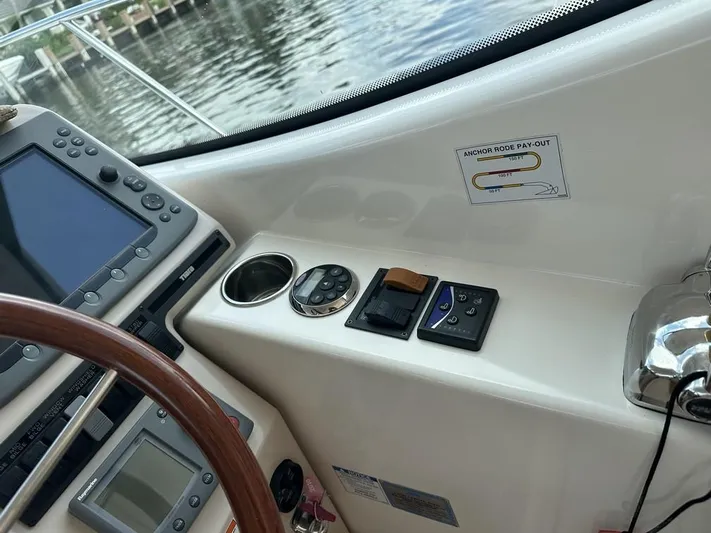 2008 Tiara 3500 Sovran Yacht Photos Pics 