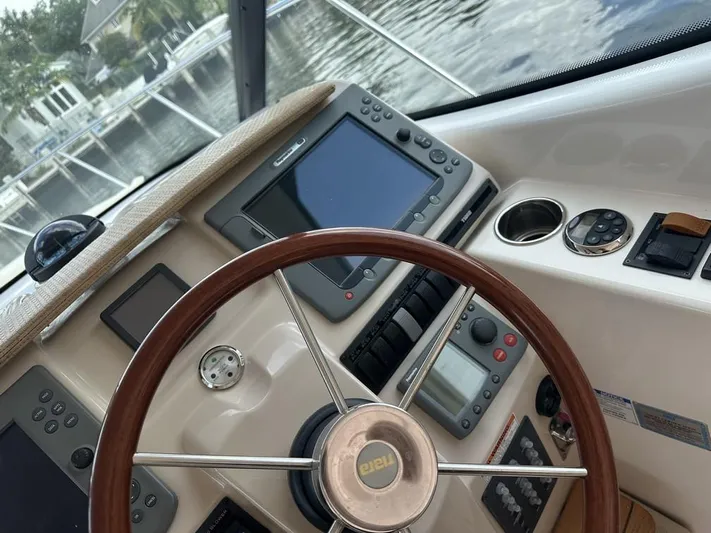 2008 Tiara 3500 Sovran Yacht Photos Pics 