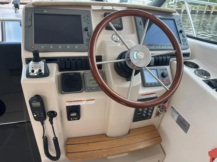 2008 Tiara 3500 Sovran Yacht Photos Pics 