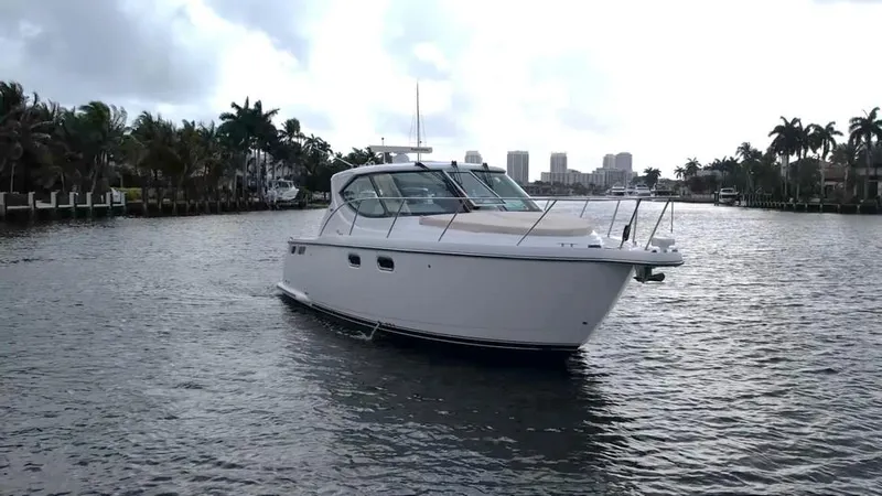 2008 Tiara 3500 Sovran Yacht Photos Pics 