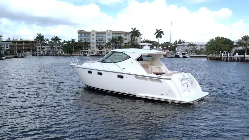 2008 Tiara 3500 Sovran Yacht Photos Pics 